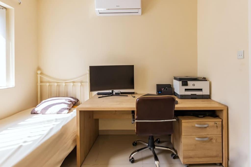 Modern 3 Bedroom Apartment Close To Paceville And Beach Is-Swieqi Kültér fotó